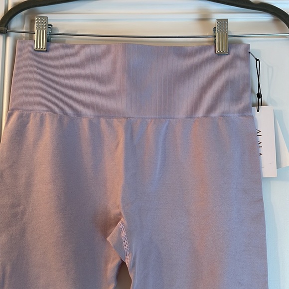 NWT ALALA size medium - Picture 4 of 12